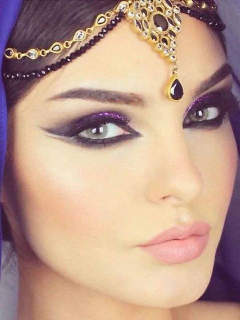 Nazan Asghar on Instagram: "Look created using DUSK COLLECTION @illamasqua ... W