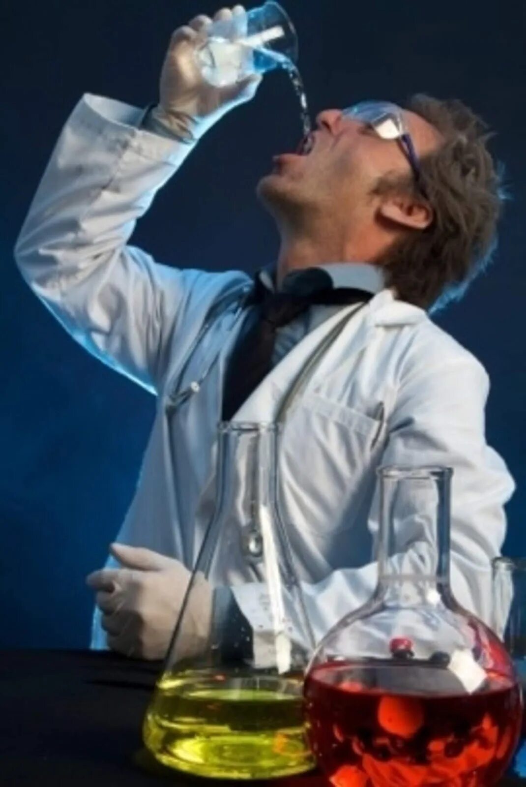 Пьющие мужчины. Алкоголизм. Drunk science. Adso. Алкоголь зависимость.