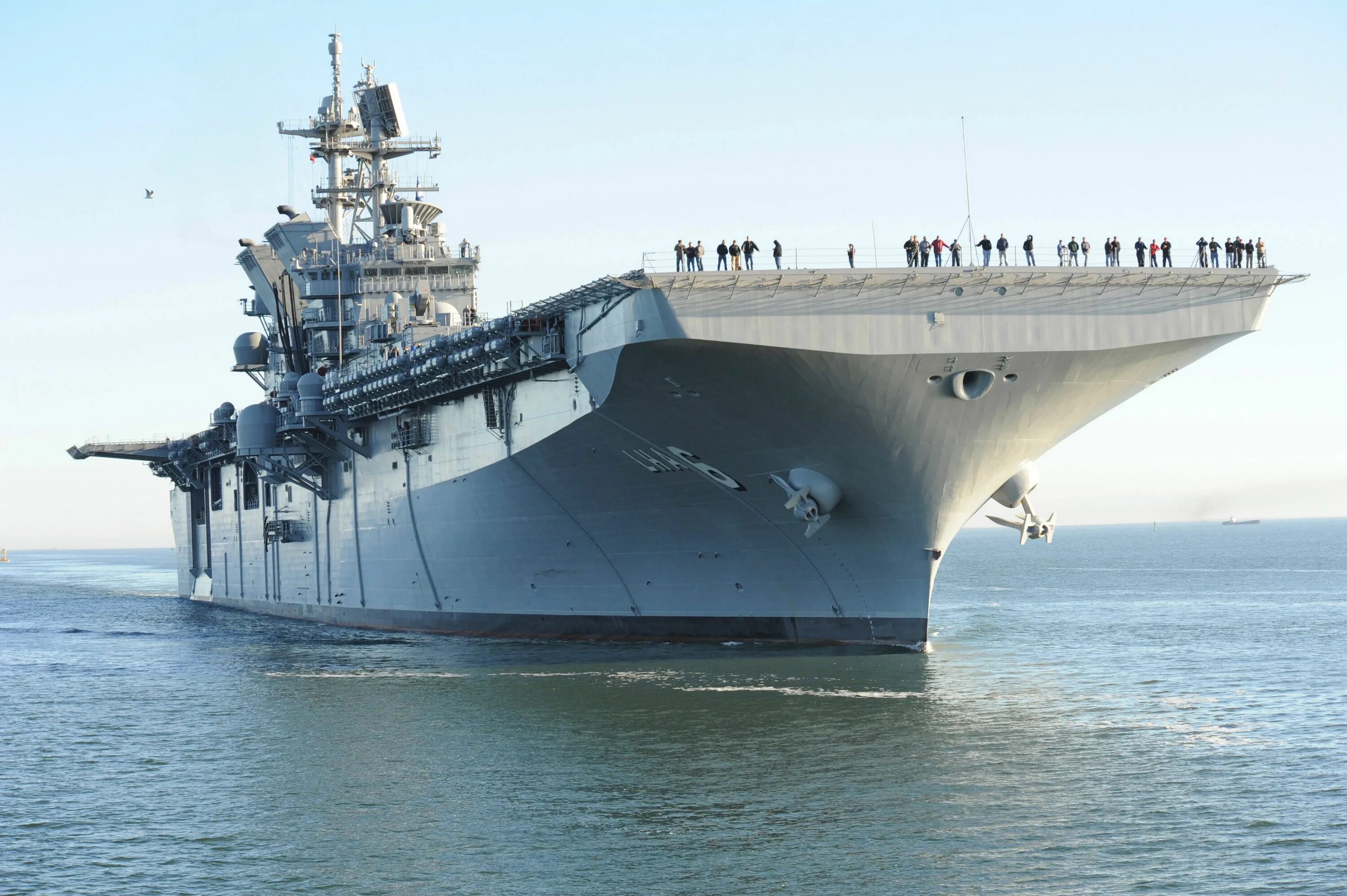 Usa ships. USS America LHA-6. Корабль USS America (LHA 6). Десантный корабль USS Tripoli LHA 7. Корабль USS America (LHA 6) F-35.