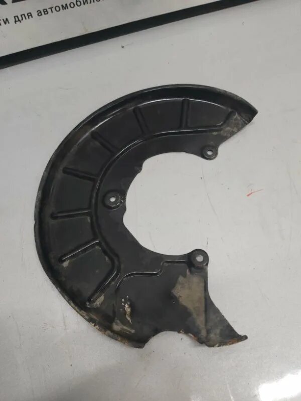 Пыльник b5241. Передний пыльник тормозного диска. Пыльник тормозного диска w211. Пыльник тормозного диска 2170. Передний тормозной диск инфинити фх35.