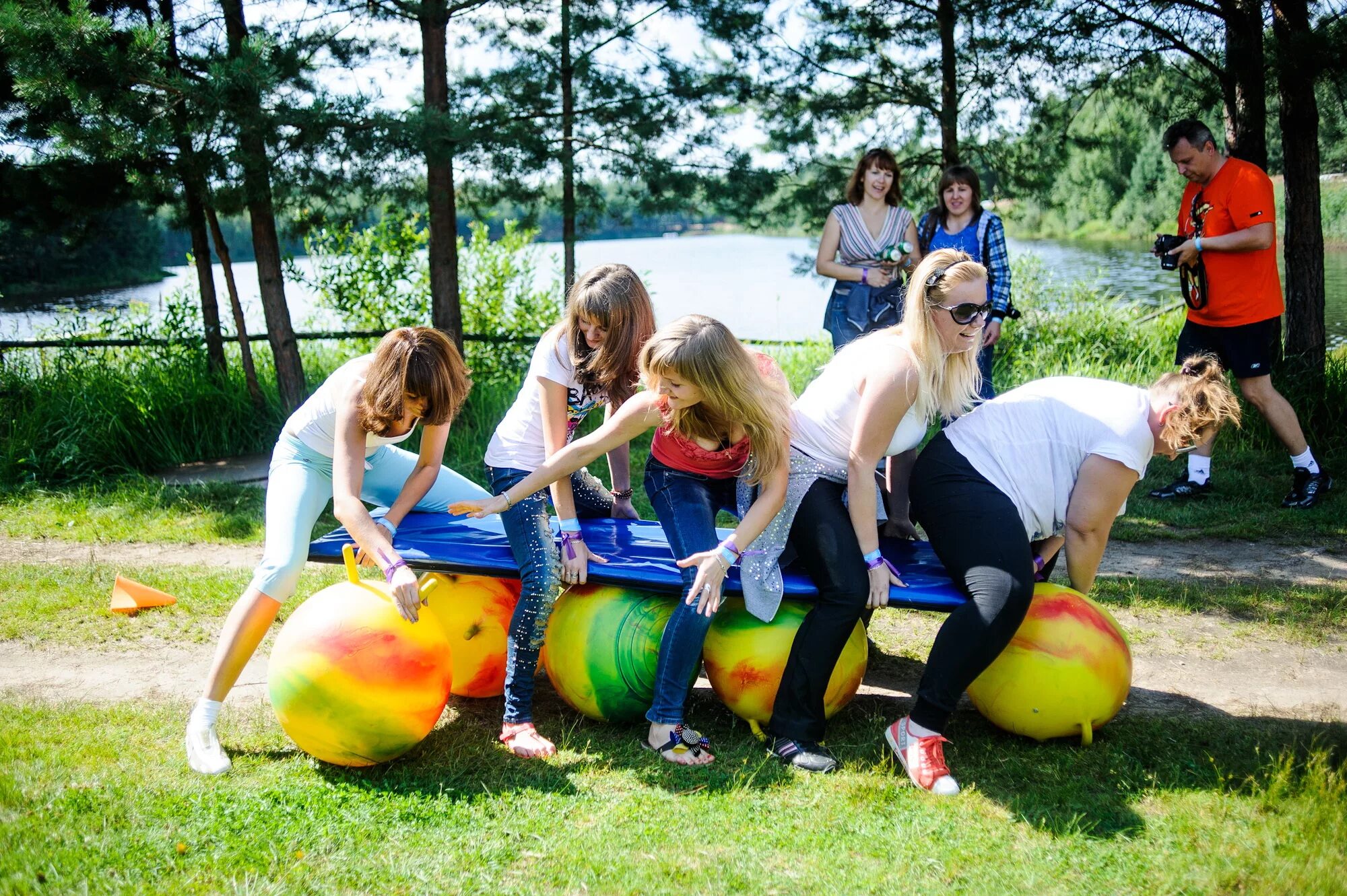 музыка для эстафет. музыка для эстафет. музыка для эстафет. спортивный праздник в детском саду. эстафеты с мячом для 2 класса.