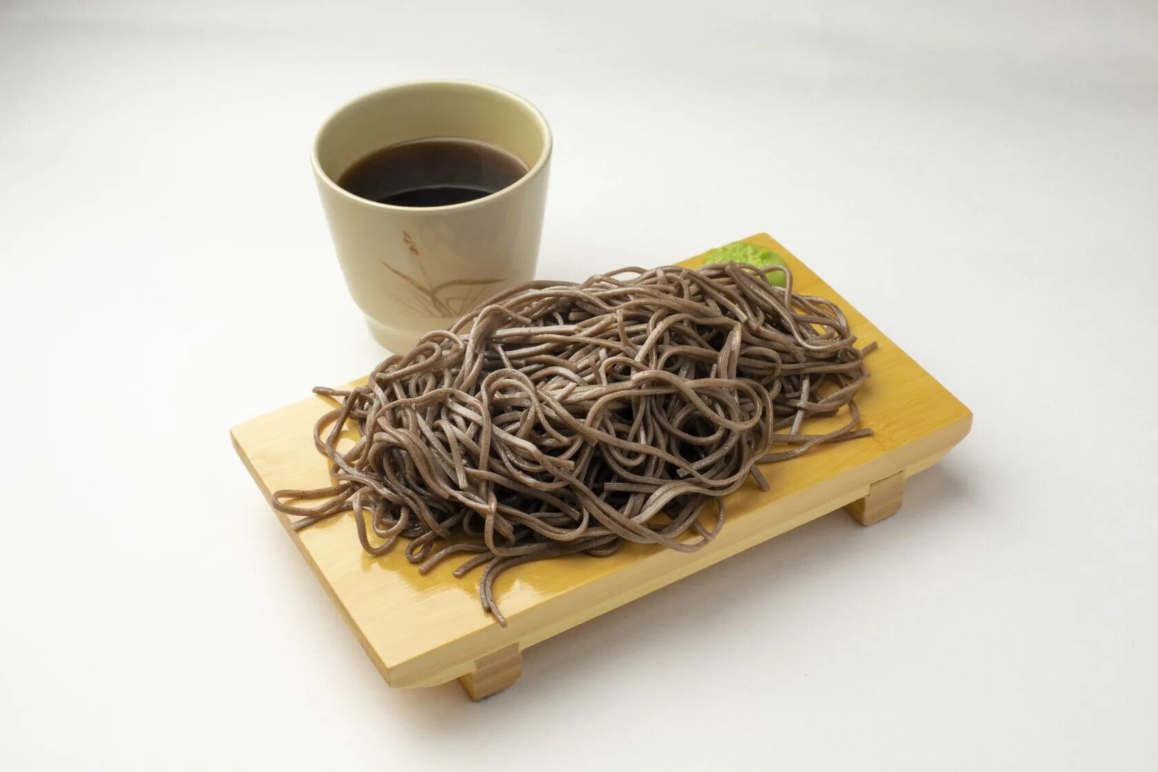 Вареная гречневая лапша. Soba гречневая лапша. Лапша гречневая соба 300 гр. Sensoy лапша гречневая "soba" 300гр. Органическая лапша "соба" (гречневая лапша), 300 г..