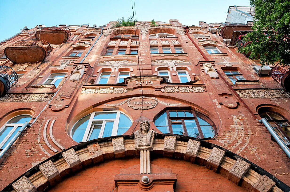 Дом барона цыган сороки. Дом барона. Икскюль замок рига. Дом барона. Дом барона штейнгеля.