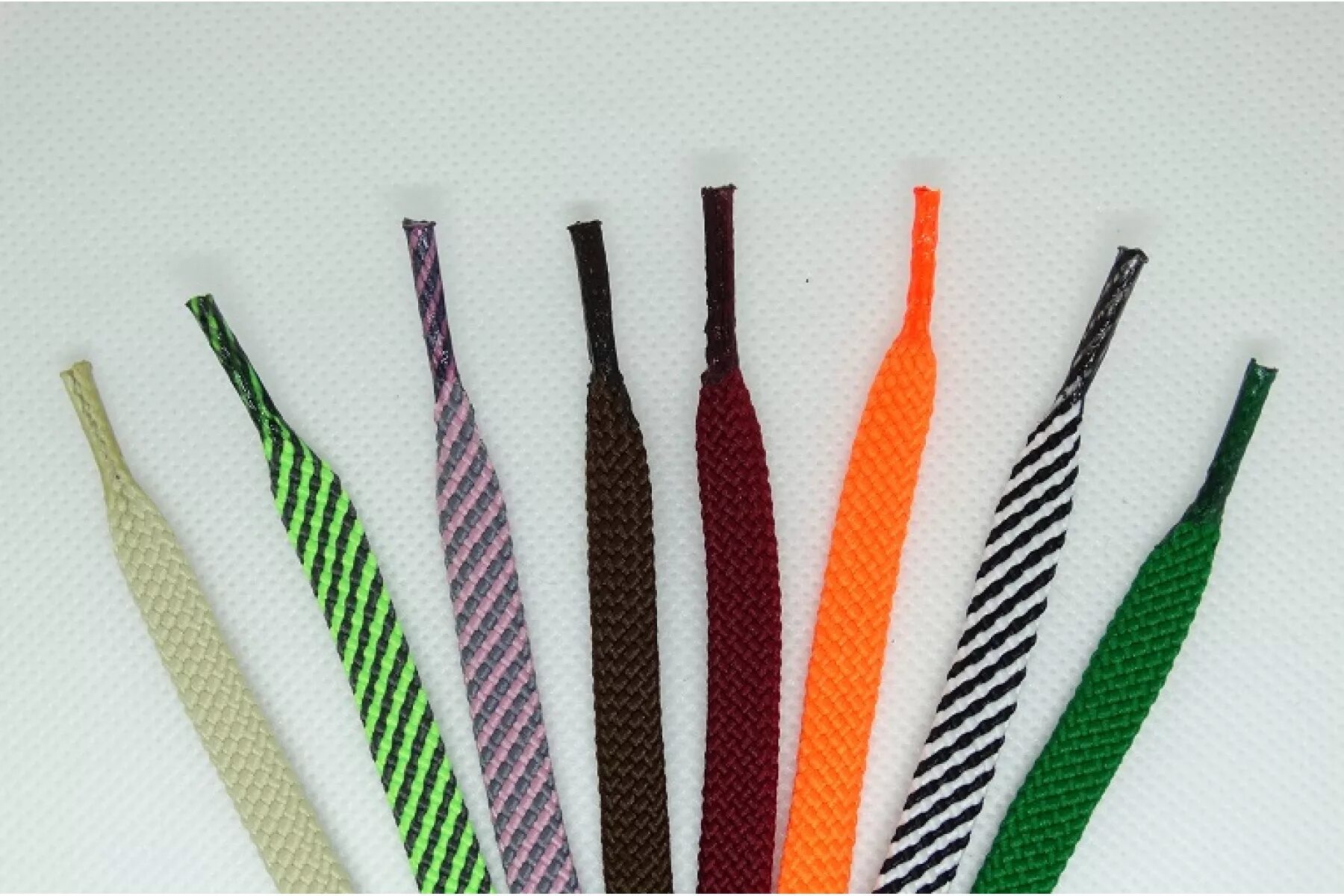 Шнур окантовочный 8мм. Шнурок по краю одежды. Шнурок по краю одежды. Упаковка для шнурков. Шнурок по краю одежды.