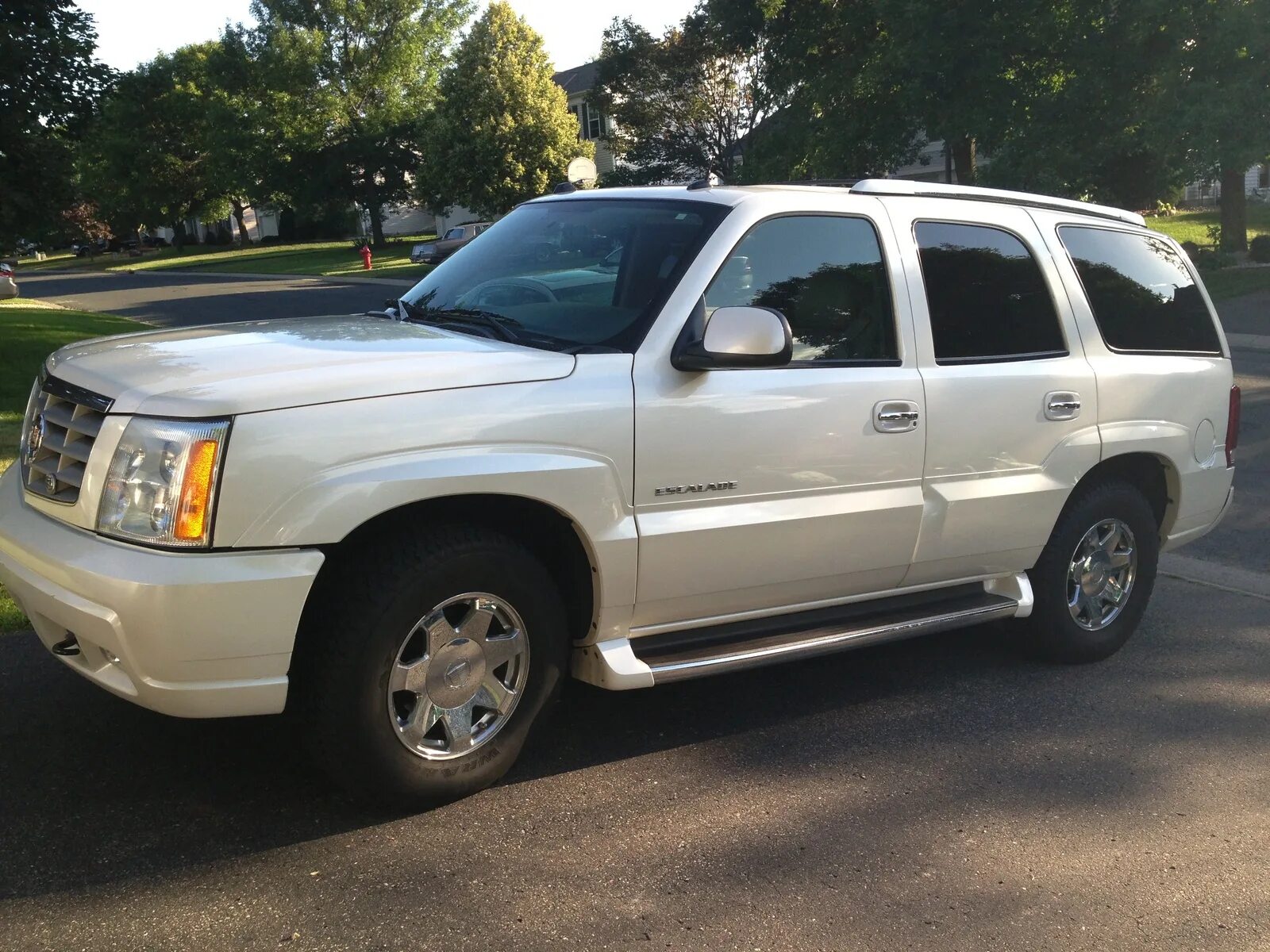 Cadillac escalade esv 2002. Кадиллак эскалейд 2004 года. Cadillac escalade 2004. Кадиллак эскалейд 2004. Кадиллак эскалейд 2004 года.