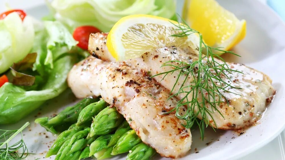 рыба филе отварная. рыба филе отварная. здоровый ужин. правильное питание рыба. диетическая рыба на пару.