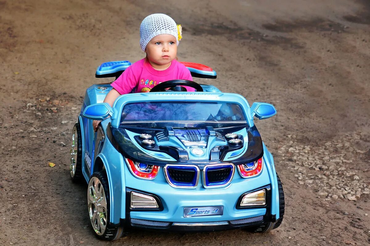 машина для папы настоящая. назад в будущее 1 кадры delorean. папа машины сейчас. тачки с папами. папа машины сейчас.