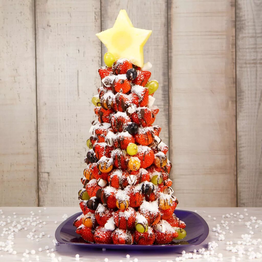 Елочка из овощей на новогодний. Елка из овощей. Елка из фруктов съедобная. Как сделать новогоднюю елочку из фруктов. Елочка из фруктов на новогодний.
