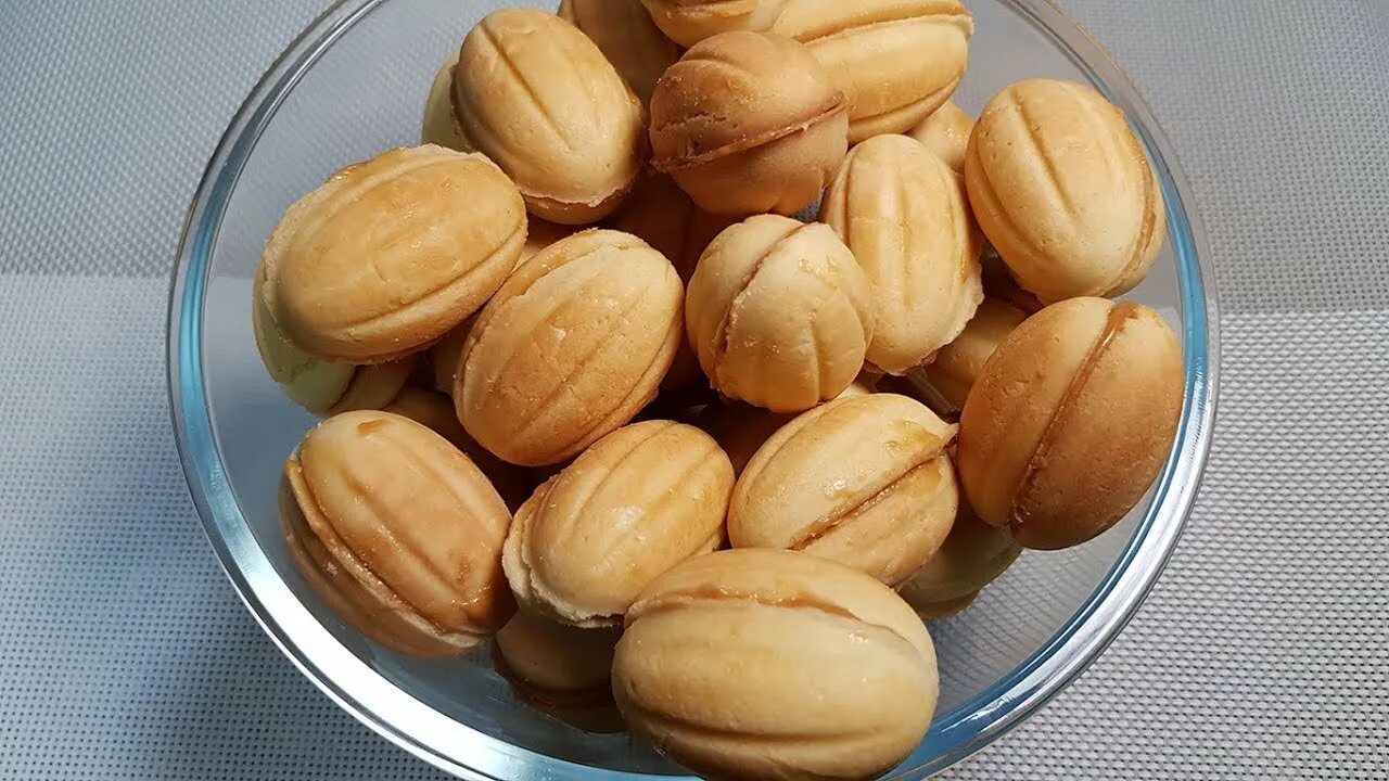 Печенье орешки со сгущенкой. Орешки со сгущенкой. Орешки классические домашние. Орешки классические домашние. Орешки классические домашние.