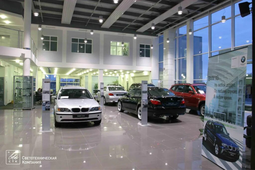 Лада gfl330 lada vesta. Авто 1 авто в наличии. Кристалл моторс красноярск. Рено дастер 15. Автосалон автоваз.