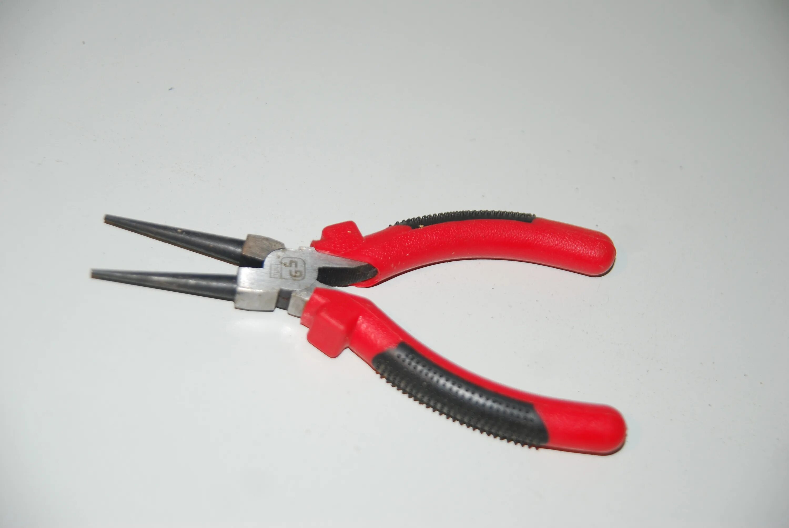 Круглогубцы изолированные. Круглогубцы fit 48445 165 мм. круглогубцы knipex kn-2201140. круглогубцы biber 85457. круглогубцы кедр мини 145.