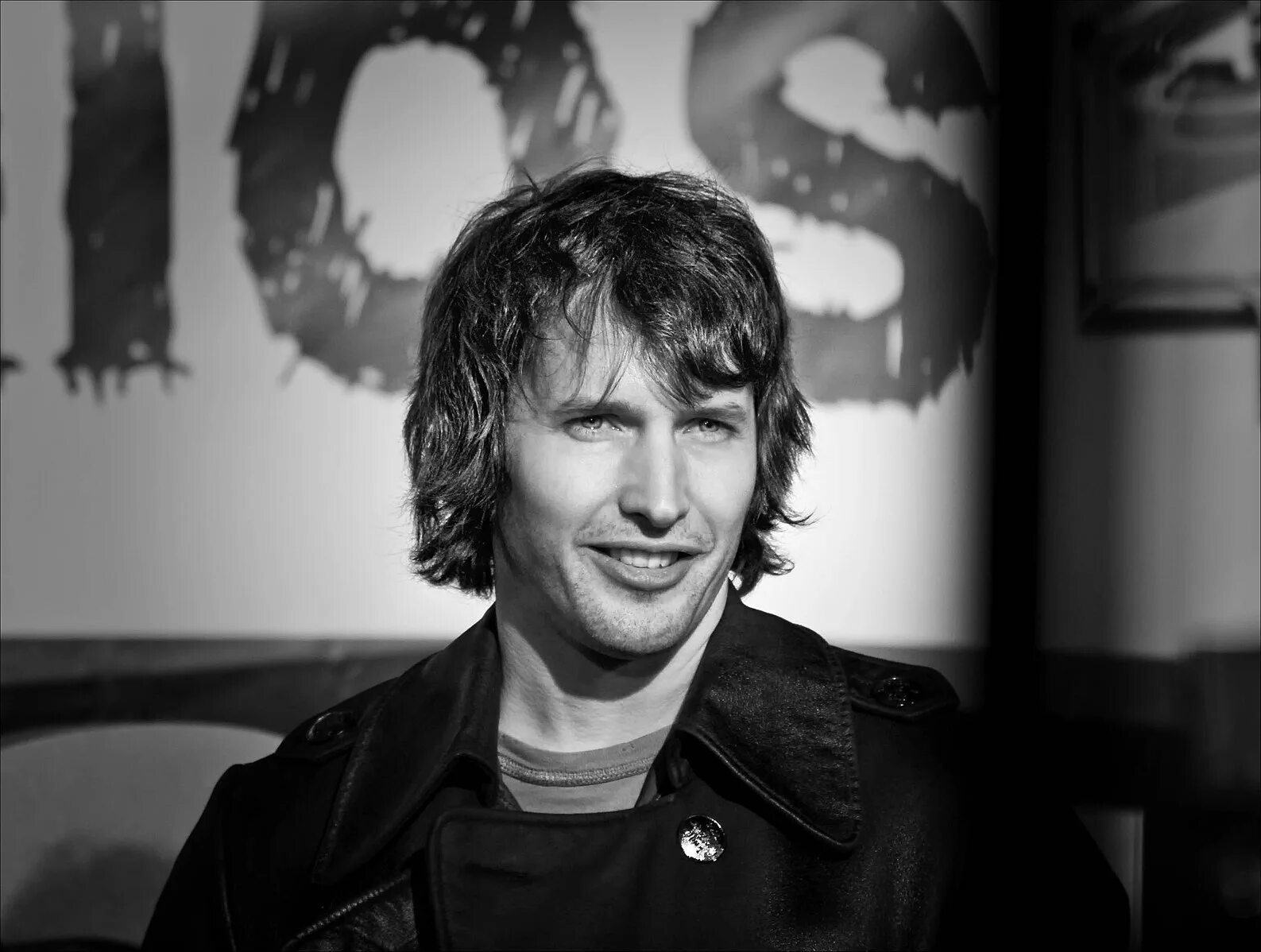 James blunt 2022. James blunt 2024. James blunt. The truth james blunt. Джеймса бланта you're beautiful.