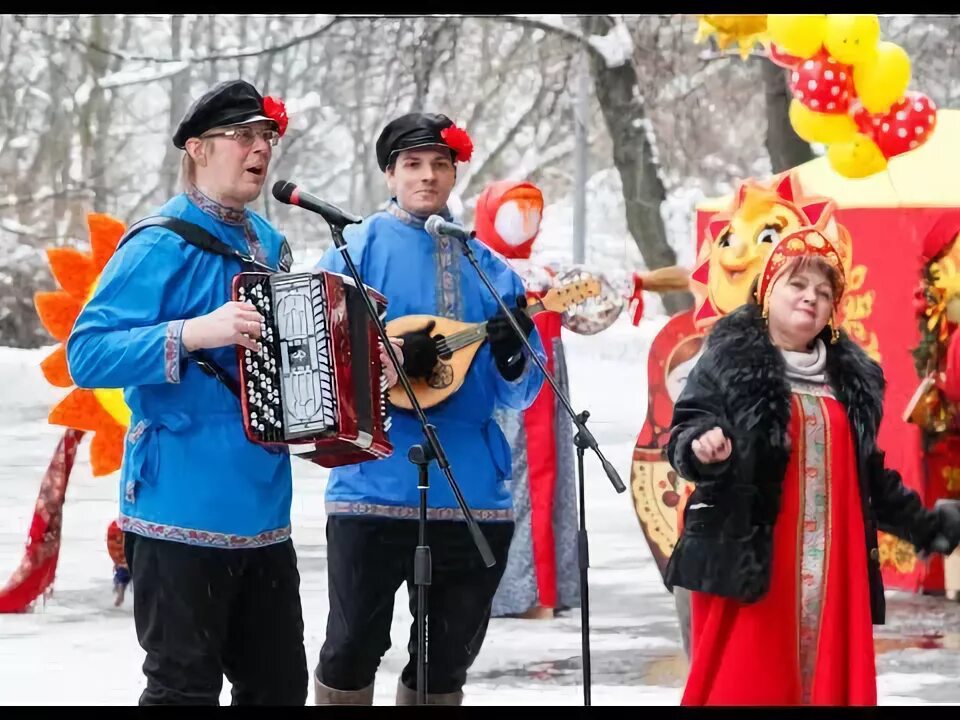 Ворота масленица пришла песня. Золотые ворота игра на Масленицу. Открывайте ворота Масленица. Золотые ворота на Масленицу. Игра ворота на Масленицу.