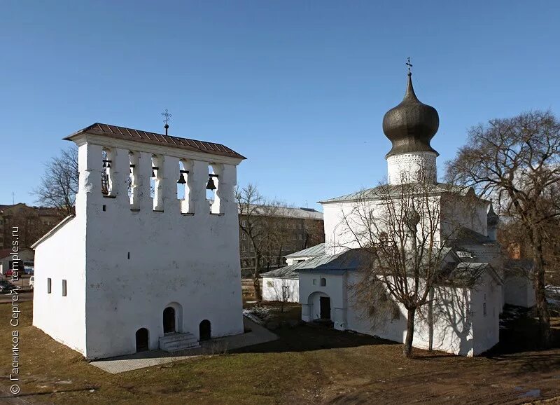 звоннице церкви успения с пароменья в пскове. церковь успения святой богородицы псков. церковь успения пресвятой богородицы псков. храм успения пресвятой богородицы с пароменья псков. храм успения пресвятой богородицы с пароменья псков.