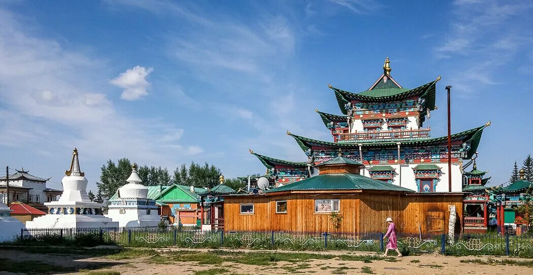 Село в бурятии. Деревня Тарбагатай Бурятия. Старообрядческое село Тарбагатай. Тарбагатай Улан-Удэ. Деревня староверов в Улан-Удэ.