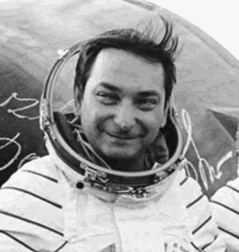 5 первый советский космонавт. Быковский космонавт.