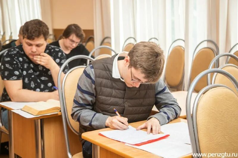 экзамены в июне. выпускники автошколы. 14 экзамен. 14 экзамен. дети в белом доме кчр общественный совет.