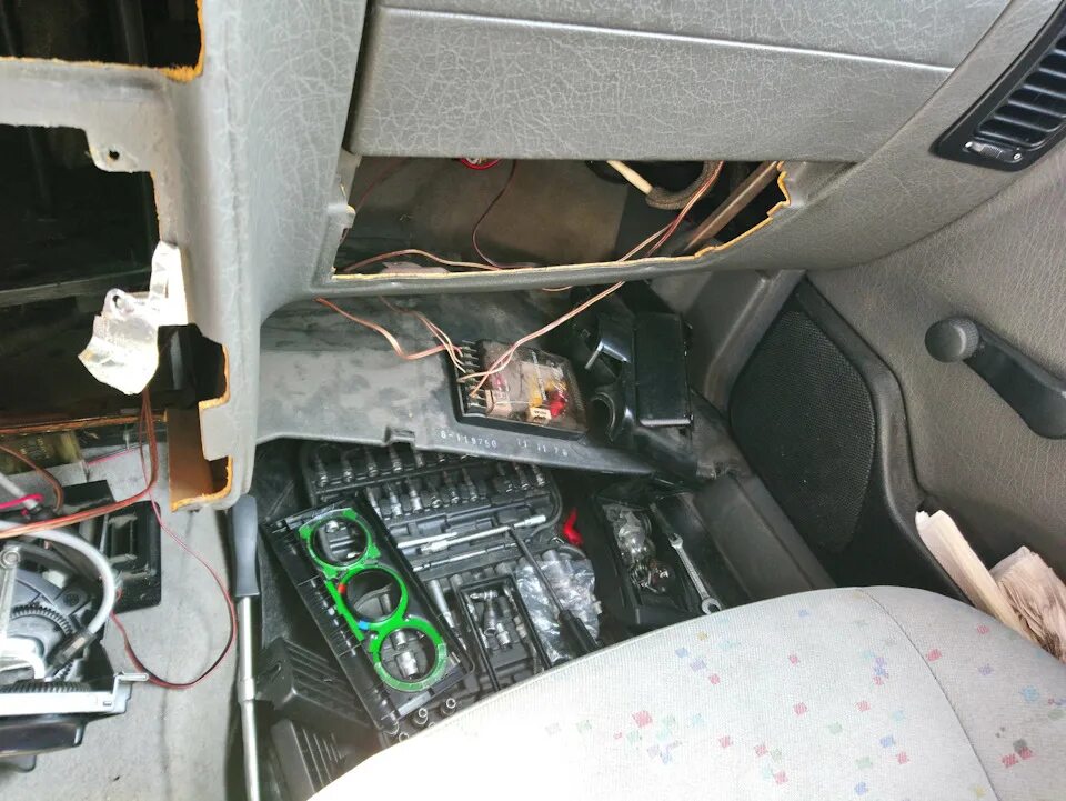 Не работает печка поло. Печка polo mk3. фольксваген поло 6n2 печка. заслонка печки поло седан 2012. фольксваген поло 1998 года печка.