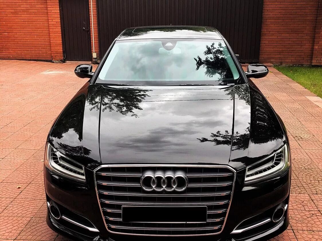 Капот ауди а8. Audi a8 d5 Black. Ауди а8 д4. Audi a8 d4. Audi a8 d4 2015.