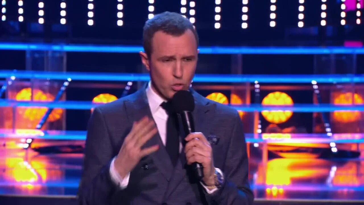 валерий леонтьев один в один руслан алехно. алехно в образах на один в один. один в один алехно все образы. один в один алехно все образы. руслан алехно остап бендер.