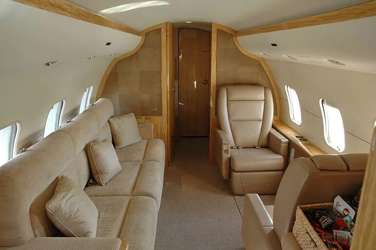 Global express. Bombardier bd-700 global express. bombardier bd-700 global express салон. bombardier global express xrs салон. bombardier global express самолёты bombardier.