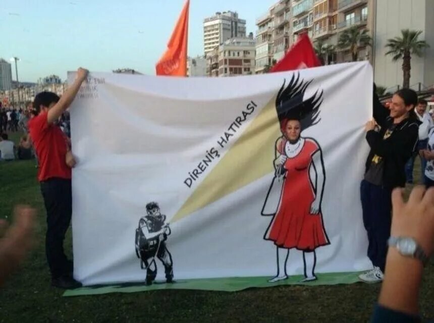 Леворадикалы флаг. Июнь в Турции лозунг. Pankartlar. Турция 1 июня