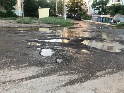 Улицу заливает