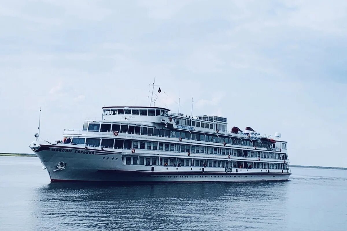 Пароход «а. Коллонтай». Теплоход москва тишково. Теплоход чайка уфа. Теплоход самолет.