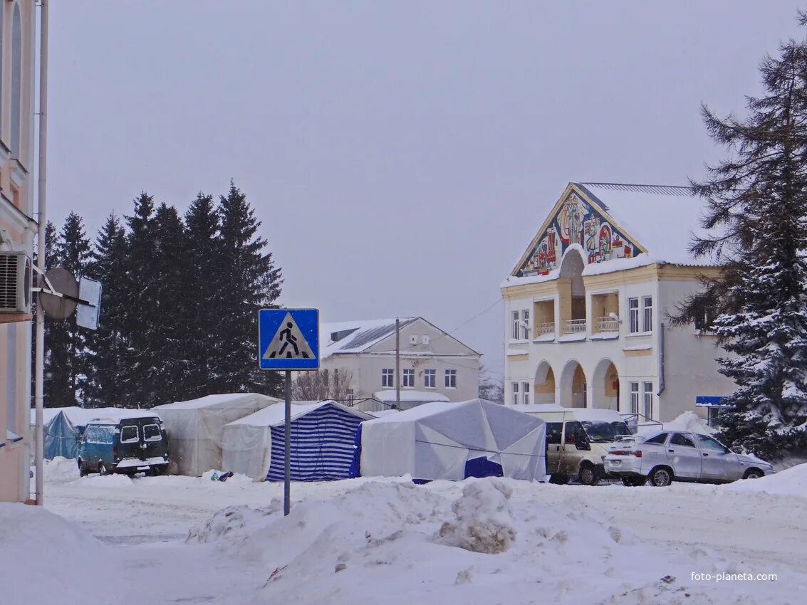 Село красное на Волге. Красное на Волге население. Посёлок городского типа красное-на-Волге. Образ красное на Волге. Сайты красное на волге