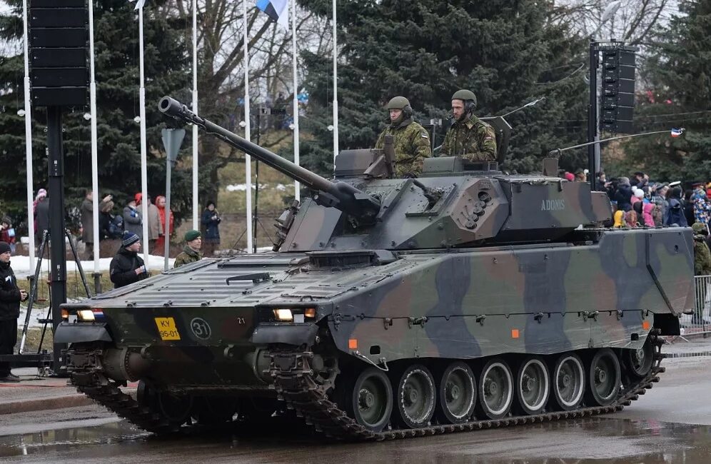 Сколько танков у эстонии. Бмп cv9035. бмп cv-90. estonia cv90. бмп эстонии.