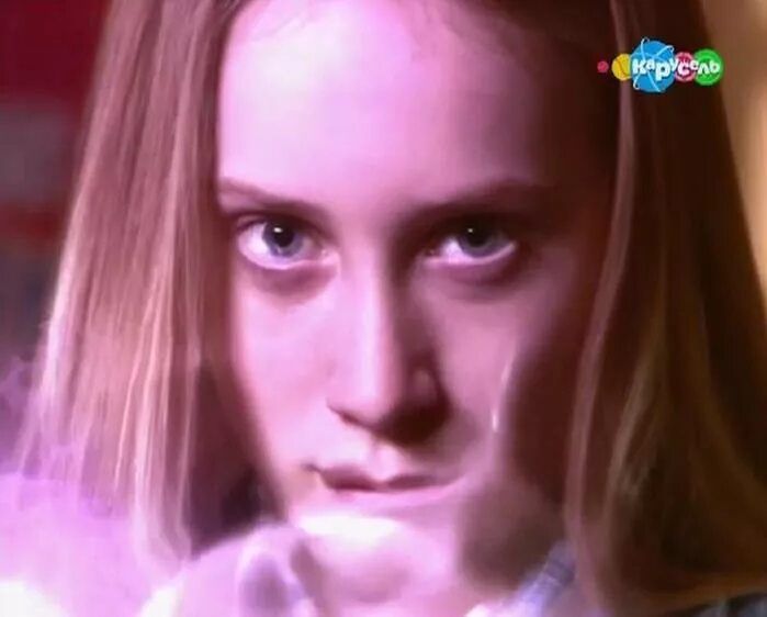 Гвен джонс. Крис хемсворт в гвен джонс. Гвен джонс 2022. Фильм гвен джонс ученица мерлина. Гвен джонс ученица мерлина постер.