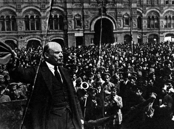 Первая речь ленина. Революция 1917 ленин на броневике. Первая речь ленина. Ленин 1920. Первая речь ленина.