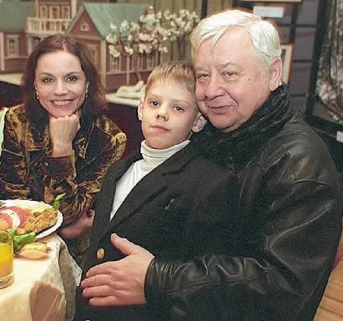 Дочь табакова и зудиной фото сейчас. Дети Олега Табакова и Марины Зудиной.