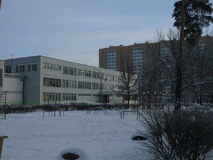 3 школа королев. Мичурина мбоу сош 3. Школа 8 королев. Школа номер 3 королев мичурина. 3 школа королев.