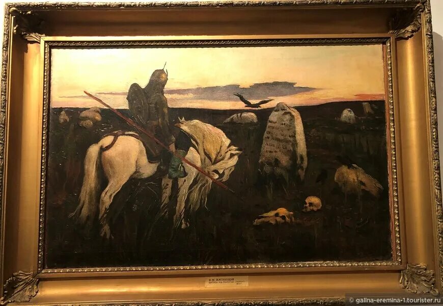Какой памятник создал васнецов. Васнецова витязь на распутье. русский музей в.м.васнецов. витязь на распутье.. васнецов художник богатыри в третьяковской галерее.