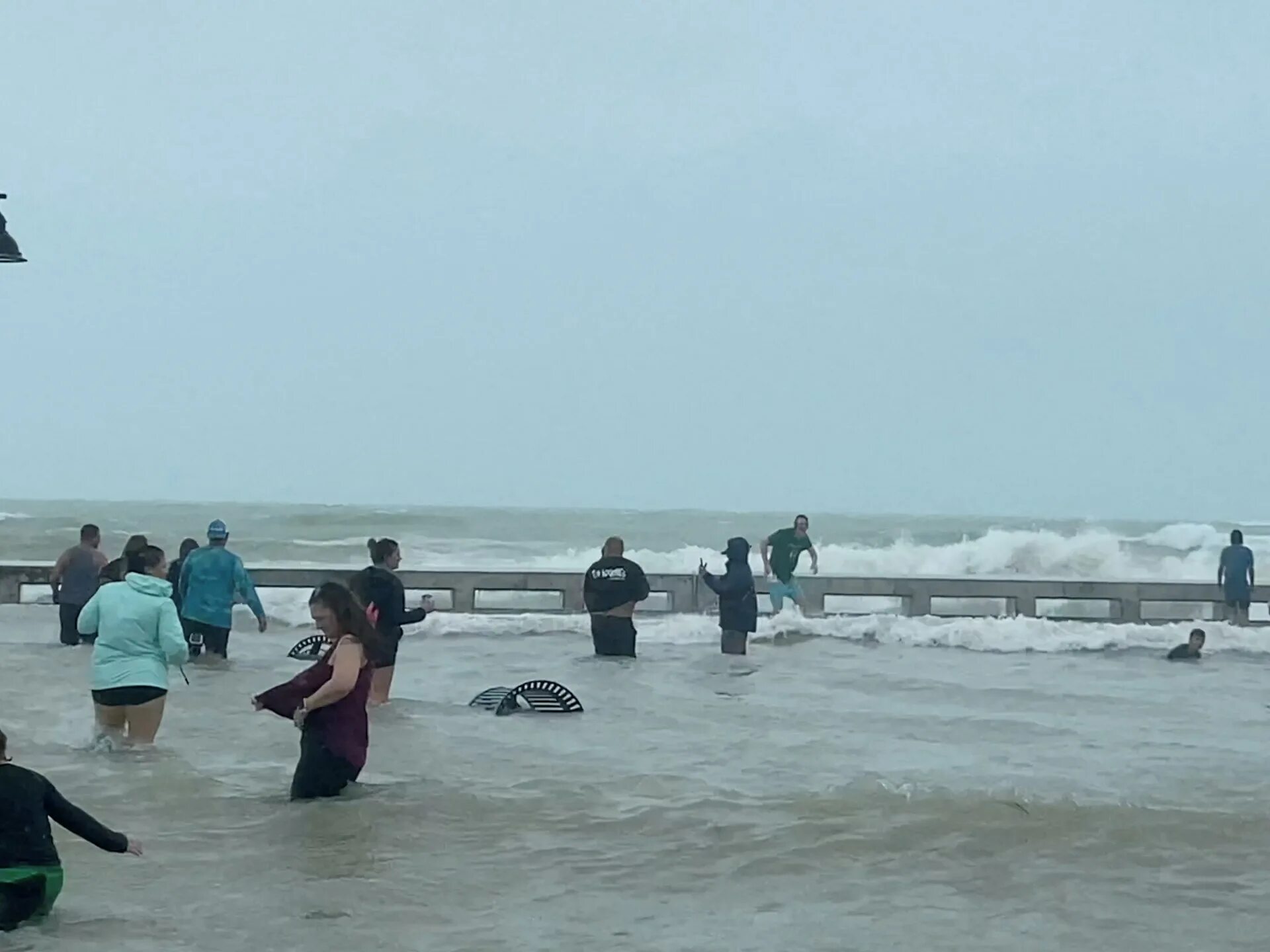 шторм сочи 2023. ураган 05. подстанция 500кв куйбышевская. ураган в москве (2017). штат канзас природа торнадо.