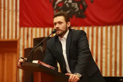 Георгия работает