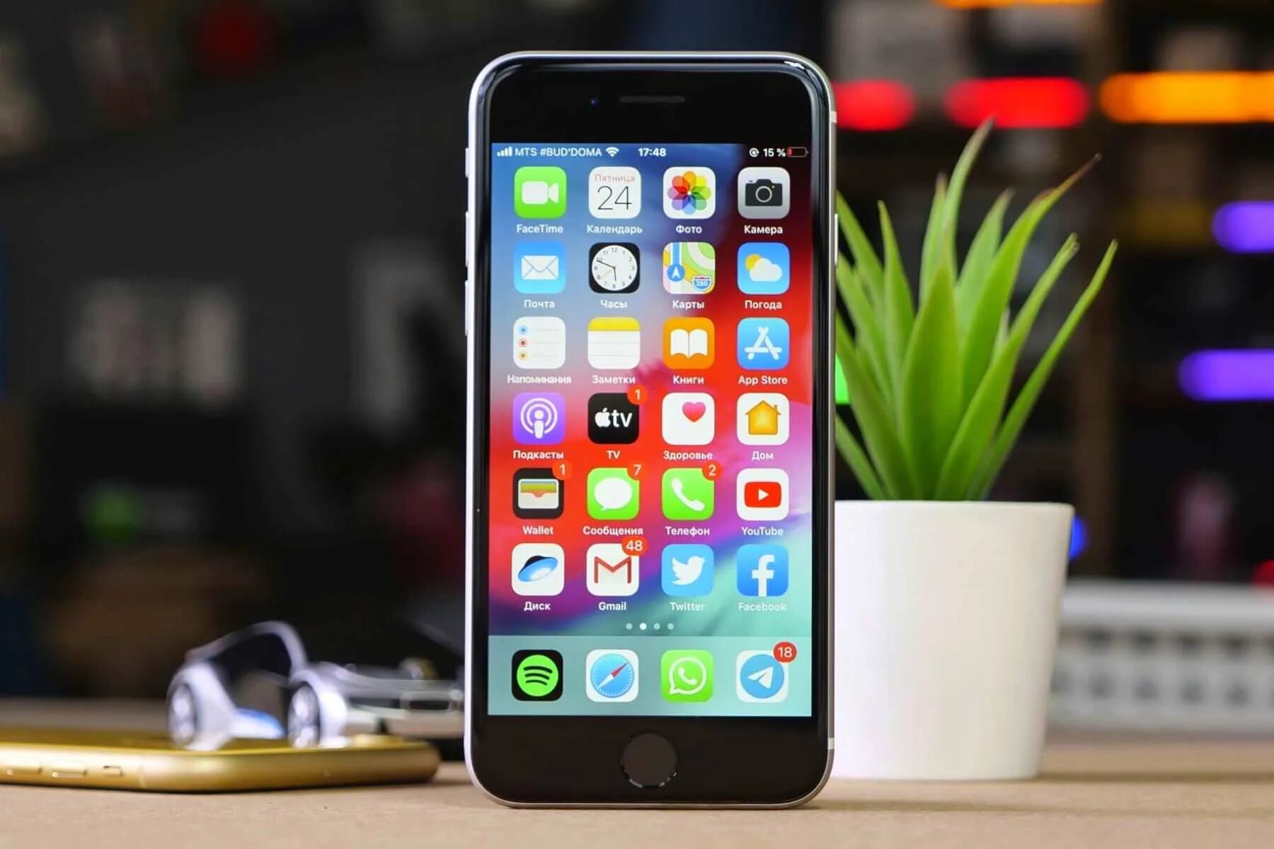 Айфон се 4 дата выхода. Айфон се 2025. айфон se 2025. новый iphone se 2025. iphone se 2025 midnight.