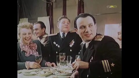 Поезд идет на восток