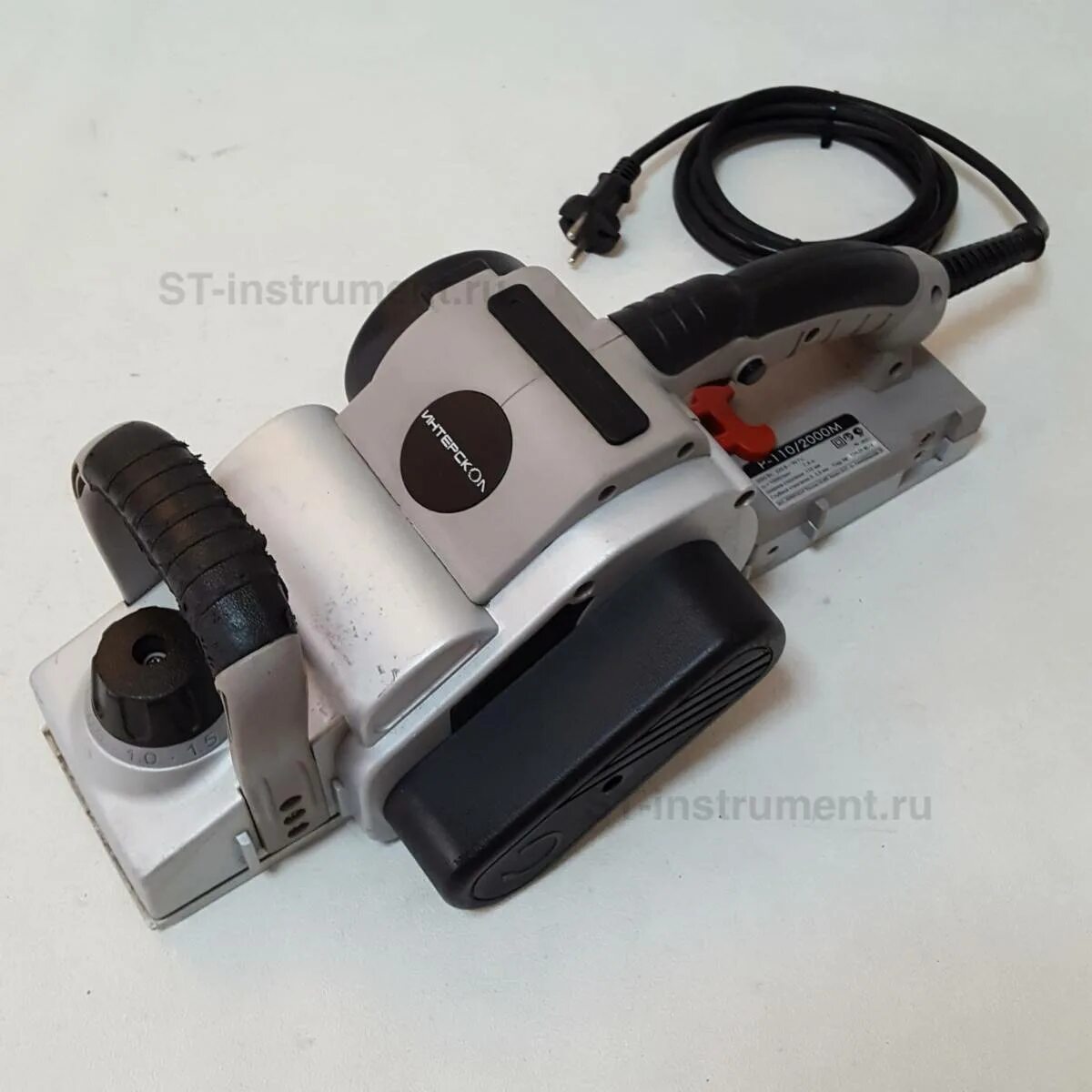 Интерскол р-110/2000м, со стационарным креплением, 2000 вт. Интерскол р 110 2000м. Рубанок интерскол 2000 вт. Электрорубанок интерскол р-110/2000м. Рубанок интерскол 110/2000.