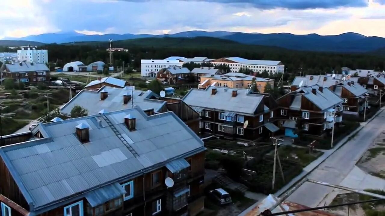 Таксимо площадь. Поселок таксимо бурятия. муйская долина таксимо. таксимо поселок поселок. п таксимо муйского района.
