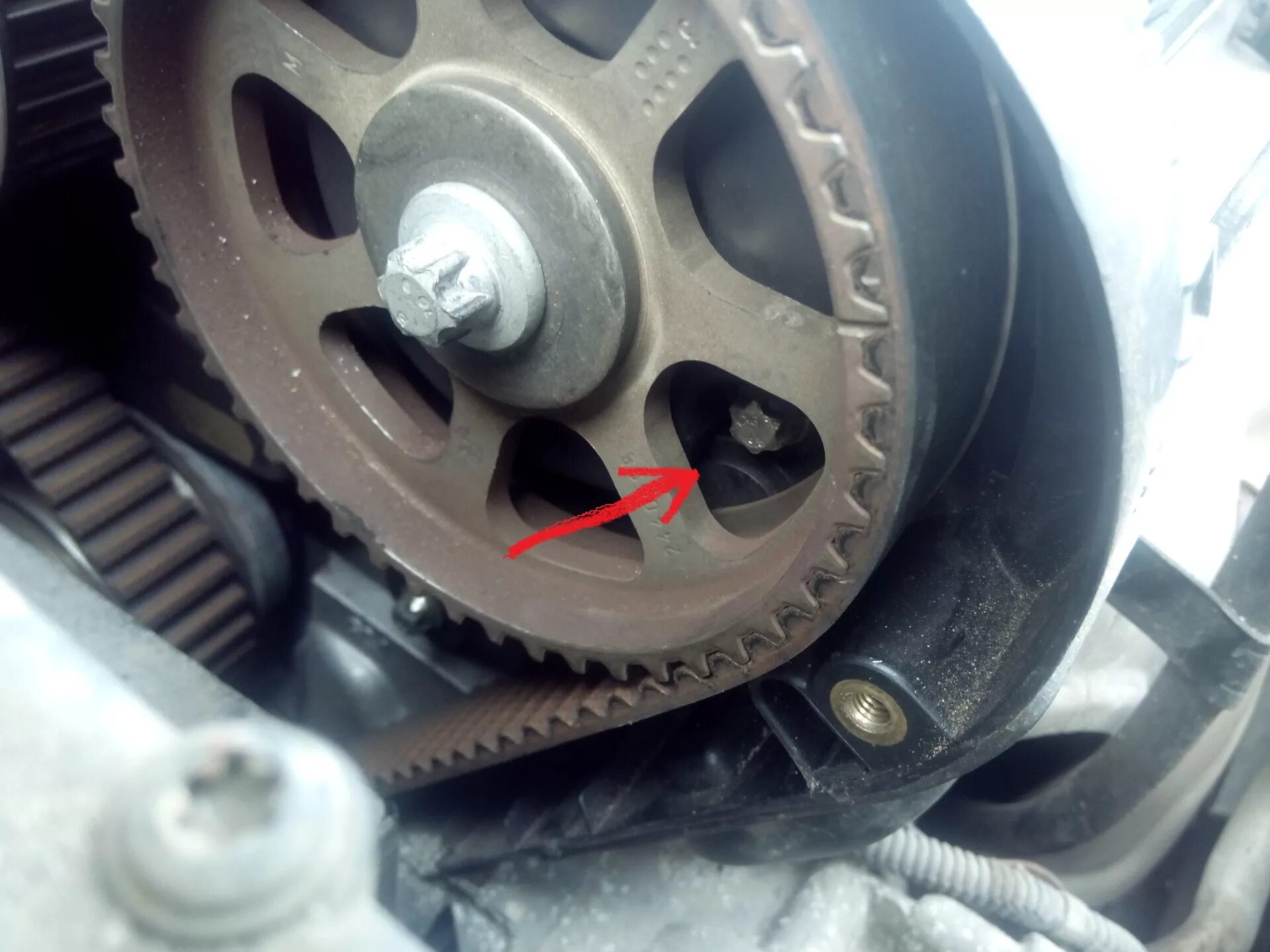 замена датчика положения распредвала на 16xe1 - Opel Astra H, 1,6 л, 2007 года с