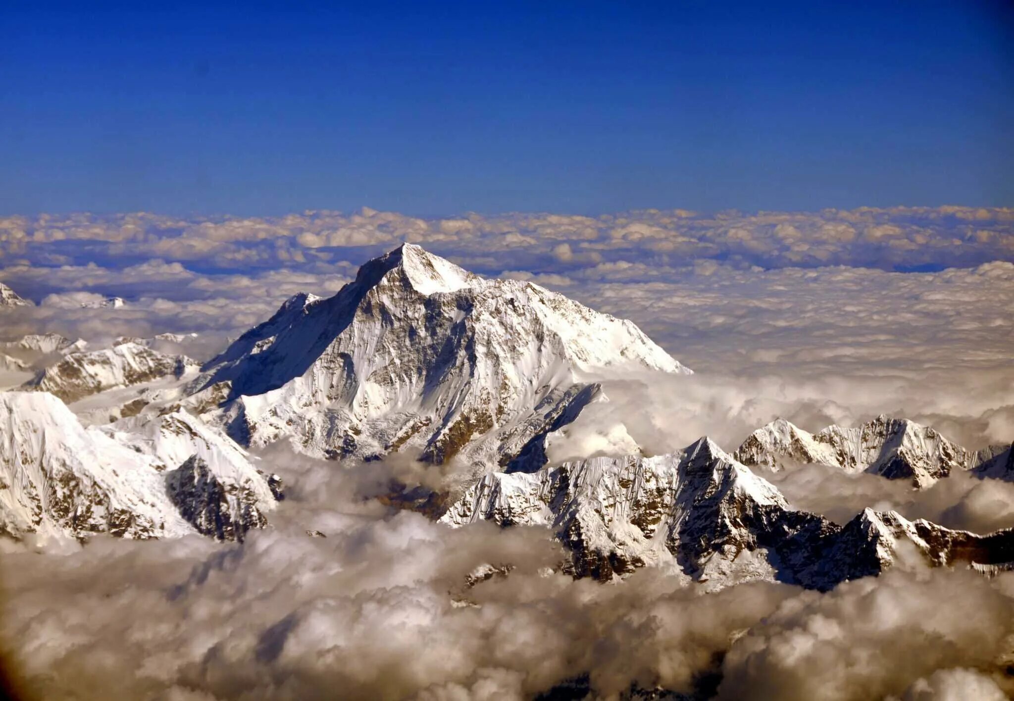 Укажите самую высокую горную вершину. Гималаи Эверест Джомолунгма. Гора Эверест (Джомолунгма). Гималаи. Макалу вершина. Макалу Гималаи Непал.