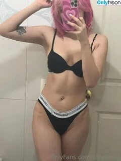 Ashounch голая photo 0209 (Ashounch) .