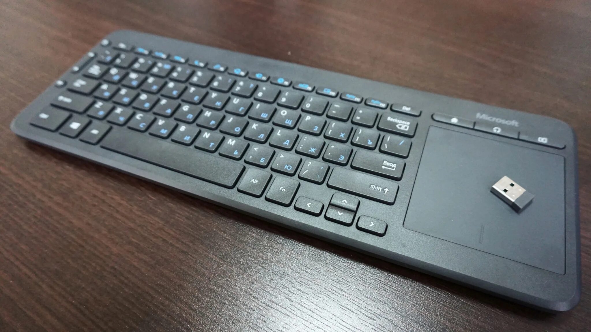 All in one клавиатура. Клавиатура microsoft n9z-00018. беспроводная клавиатура microsoft с тачпадом. клавиатура microsoft all-in-one media. беспроводная клавиатура с тачпадом - microsoft all-in-one black.