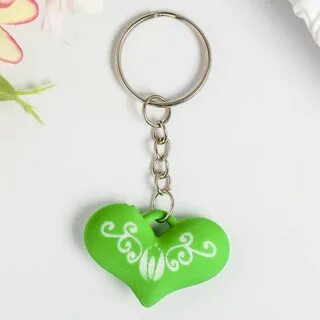 Брелок из пластика