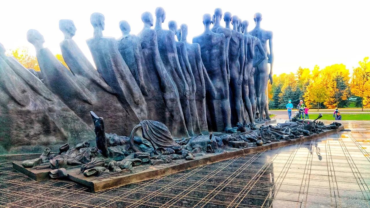 Народный мемориал. Поклонная гора памятник трагедия народов. мемориальный комплекс на поклонной горе в москве церетели. церетели поклонная гора памятник. памятник жертвам холокоста в москве на поклонной горе.