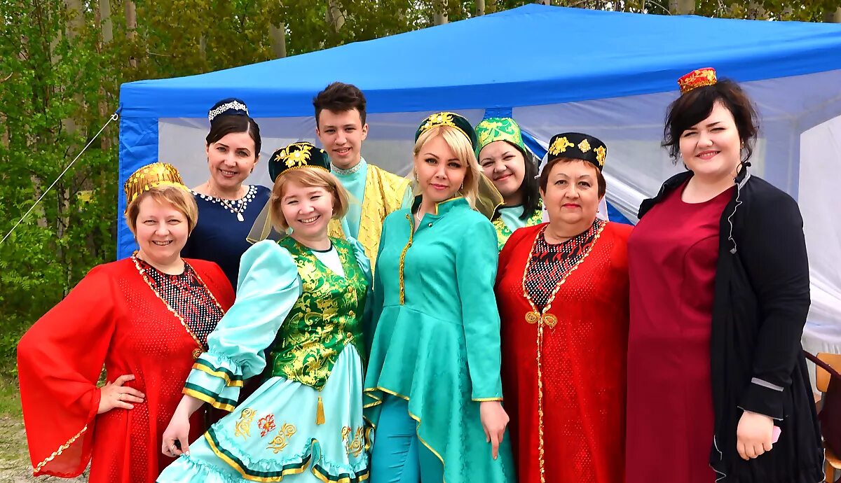 Яхе национальность