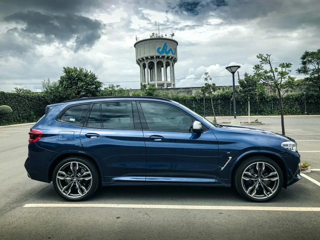X 19 x 3 0