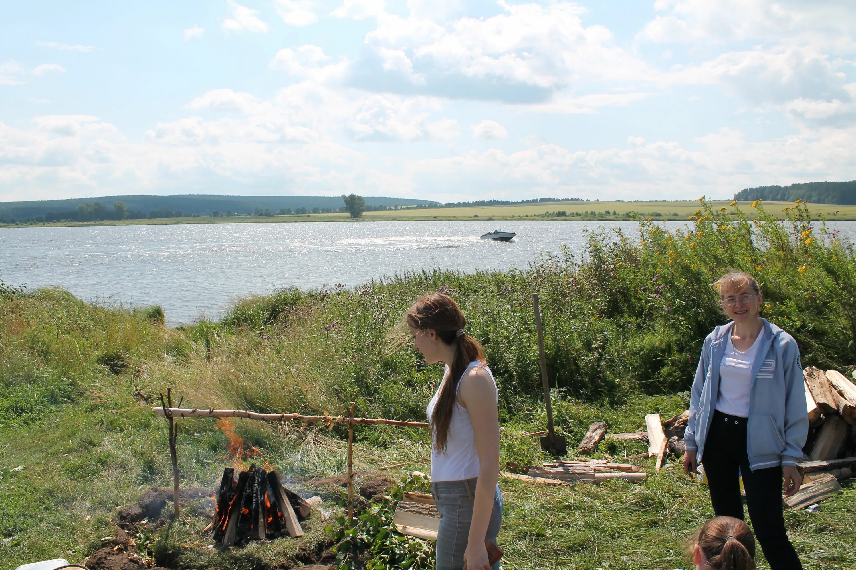 Погода село петрокаменское свердловская. Нижний тагил село петрокаменское. Свердловская область петрокаменское школа. Центр культуры с петрокаменское. Нижний тагил село петрокаменское.